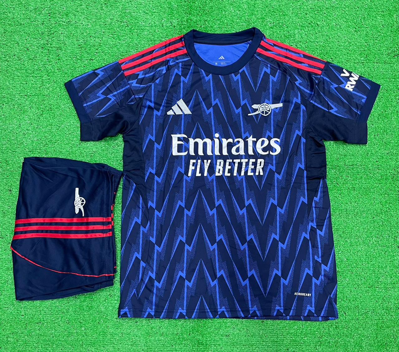 Arsenal 2025/26 away kit